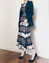 將圖片載入圖庫檢視器 AFQIOLL意大利型格長裙
