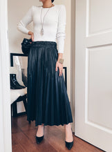 將圖片載入圖庫檢視器 GGP3CCLPS Dress (Italy)
