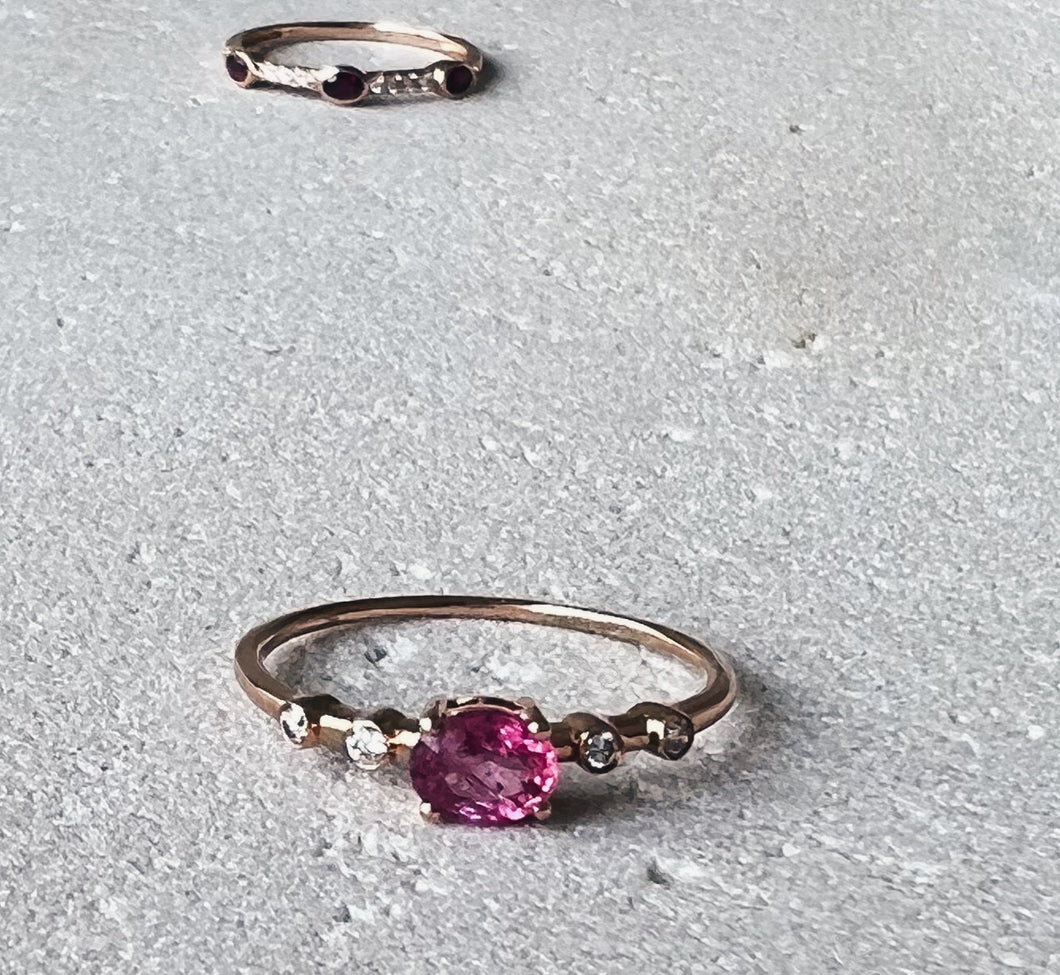 Ruby Oval Ring（Shocking Pink ）DA10120