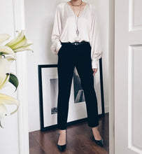 將圖片載入圖庫檢視器 CKB7CCE. Top ( Italy)
