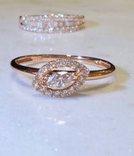 將圖片載入圖庫檢視器 DA11800  Marquise Rose Gold Diamond Ring
