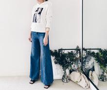 將圖片載入圖庫檢視器 FB82ABW.  Top
