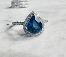 將圖片載入圖庫檢視器 Sapphire Pear Diamond Ring(2.0ct)
