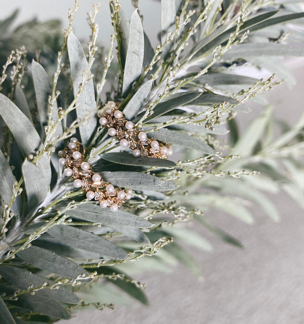 AC050985 小珍珠光管石耳環