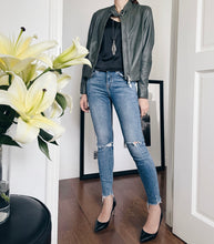 將圖片載入圖庫檢視器 V3025445. Leather Jacket ( Italy)
