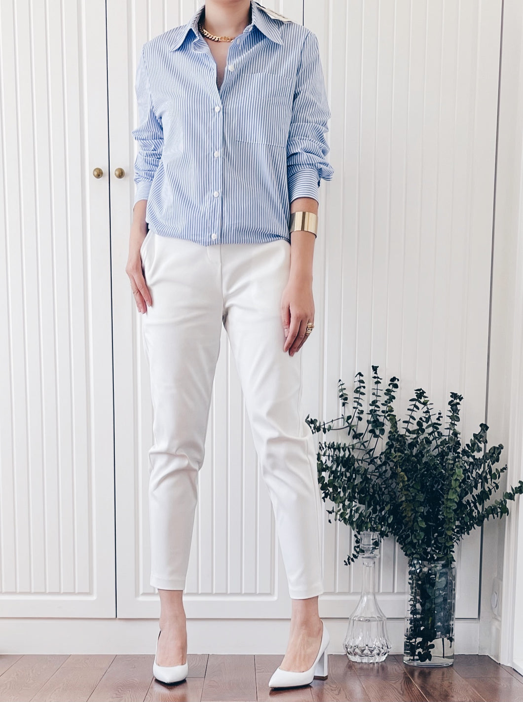 C0NXYJ5000. Top (Italy)