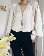 將圖片載入圖庫檢視器 CKB7CCE. Top ( Italy)
