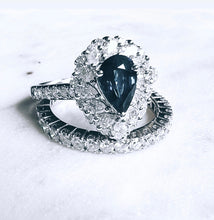 將圖片載入圖庫檢視器 DA11900  Sapphire Pear Diamond Ring
