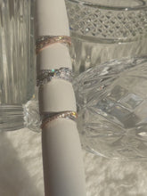 將影片載入圖庫檢視器並播放，Rose gold &amp; White gold  Cross Ring DA10121
