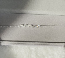 將影片載入圖庫檢視器並播放，Emerald Bracelet 3064693A005（現貨）
